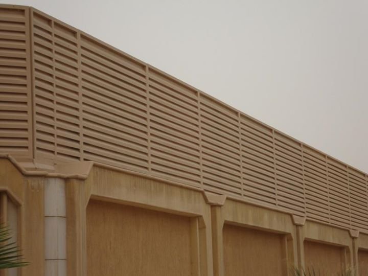 أنواع القماش المستخدمة في السواتر ومقاومتها للعوامل الجوية